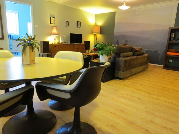 Dining - Spacious and Secluded, The Suenaga Suite (Wentworth Falls)