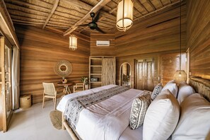 Deluxe-Zimmer, 1 Schlafzimmer, Meerblick | Bettwäsche aus ägyptischer Baumwolle, hochwertige Bettwaren, Zimmersafe