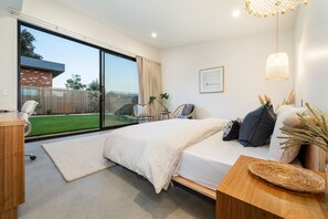 4 Schlafzimmer, Schreibtisch, Bügeleisen/Bügelbrett, kostenloses WLAN