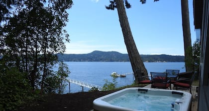 Ocean Front Cottage in Sooke on Vancouver Island Kayaking Hot Tub