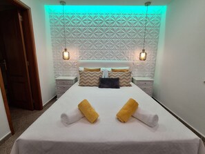 4 Schlafzimmer, Bügeleisen/Bügelbrett, kostenloses WLAN, Bettwäsche