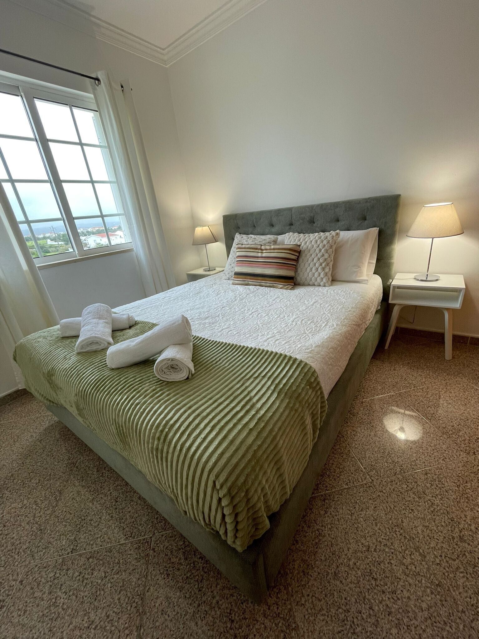 4 Schlafzimmer, Bügeleisen/Bügelbrett, kostenloses WLAN, Bettwäsche