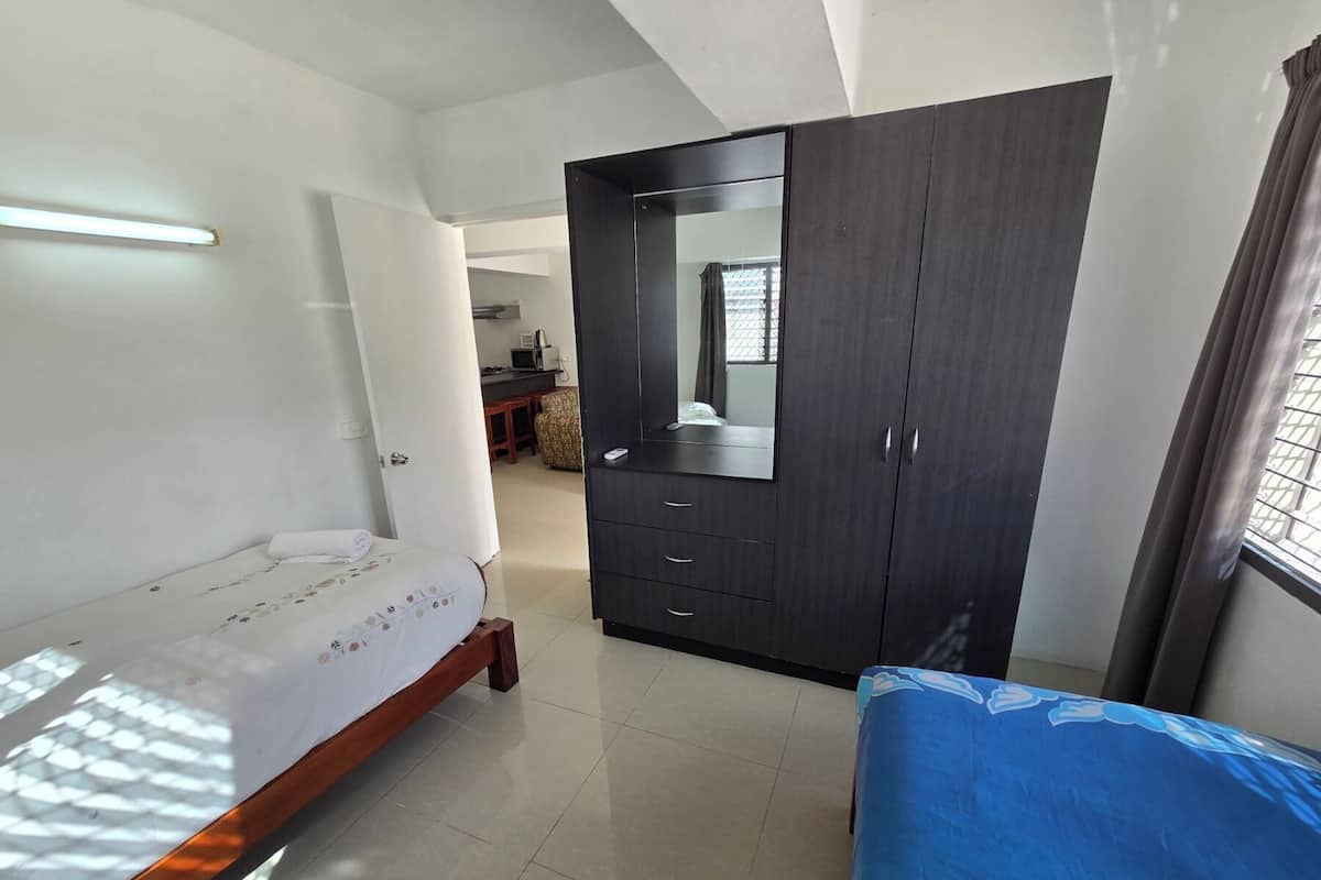 Family Apartment, 2 Bedrooms | Egyptian cotton sheets, premium bedding, down duvets, free minibar items