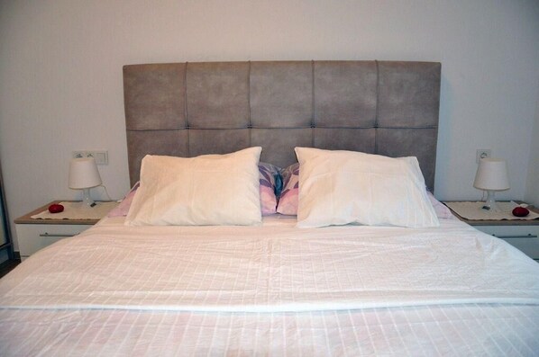 2 bedrooms