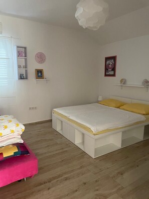 2 bedrooms