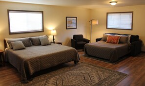 Premium bedding, WiFi, bed sheets