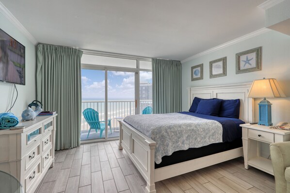 In-room safe, WiFi, bed sheets