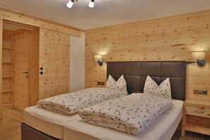 1 Schlafzimmer, Zimmersafe, Schreibtisch, WLAN