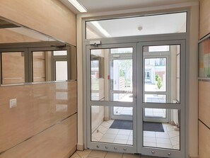 Imagen sin descripción, 5 de 17, botón