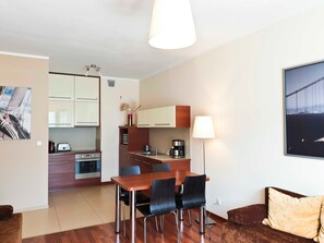 Imagen sin descripción, 4 de 17, botón