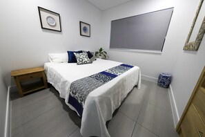 Caja de seguridad en la habitación y decoración personalizada 