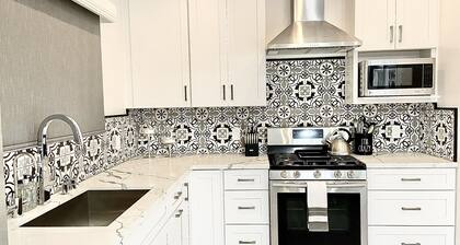 Extremely Luxurious Beach Getaway - 2blks to beach