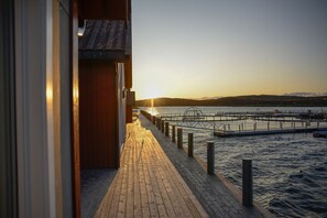 40-吋智慧型電視、數位頻道、電視、地暖系統