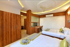 Family Quadruple Room - Eastin Easy Vita (Khanapur)