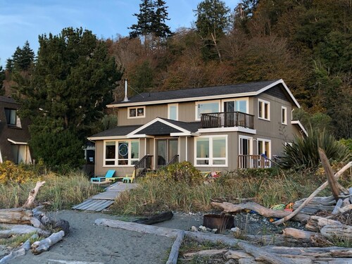 Custom Family Beach House - Pet & Child Friendly