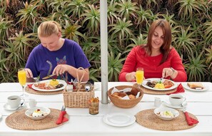Breakfast, lunch, dinner served; local and international cuisine 