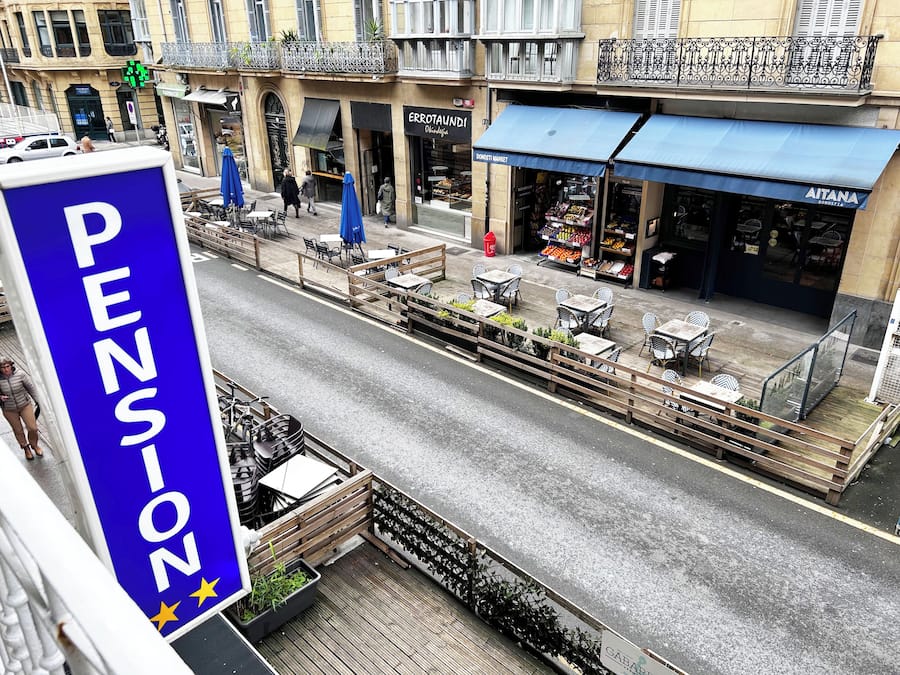Doppelzimmer, 1 King-Bett, Balkon | Bettwäsche aus ägyptischer Baumwolle, hochwertige Bettwaren