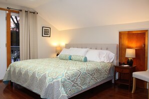 4 soverom, strykejern/-brett, wi-fi (inkludert) og sengetøy