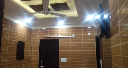 Posh S.delhi Foreigners Area, V.safe, Lajpat Ngr-2