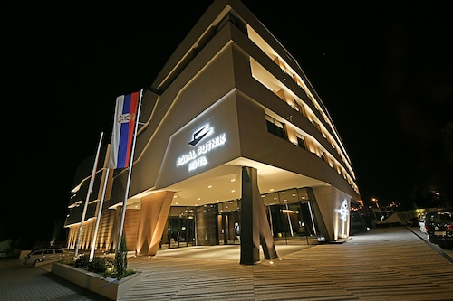 Hotel Royal Putnik