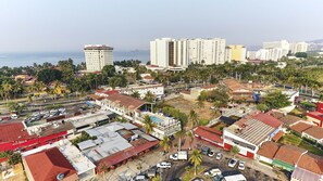 Apartment, 3 Bedrooms, Terrace, City View | Front of property