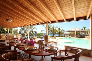 Villa, 5 Bedrooms, Smoking, Private Pool | Dining room