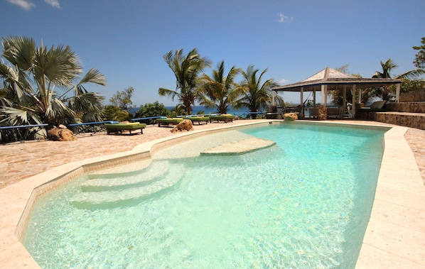 Exterior - The Carib House 5 Bedrooms And Pool Close To Beach (Falmouth Harbour)