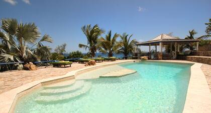 The Carib House 5 Bedrooms And Pool Close To Beach