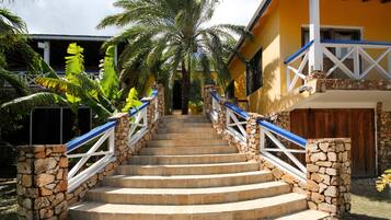Villa, 5 Bedrooms, Smoking, Private Pool | Property entrance