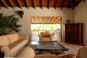 Living room - The Carib House 5 Bedrooms And Pool Close To Beach (Falmouth Harbour)