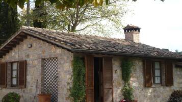 Loft, 1 Bedroom, Accessible, Smoking | Exterior