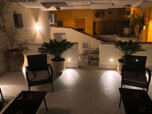 House, 2 Bedrooms, City View | Living room | TV