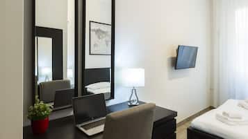 Comfort Apartment | Iron/ironing board, free WiFi, bed sheets