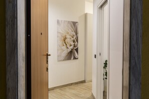 Interior - notaMi -  Yellow Line Apartment (Milan)
