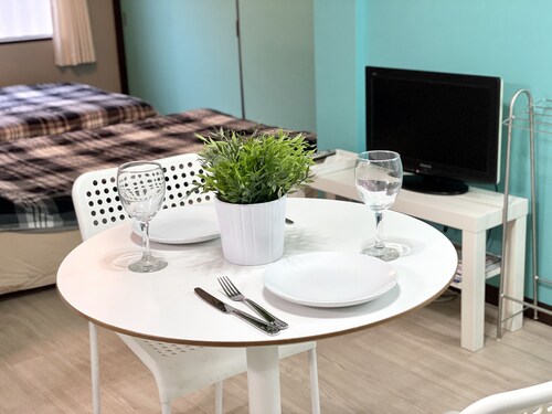 客室内のダイニングエリア