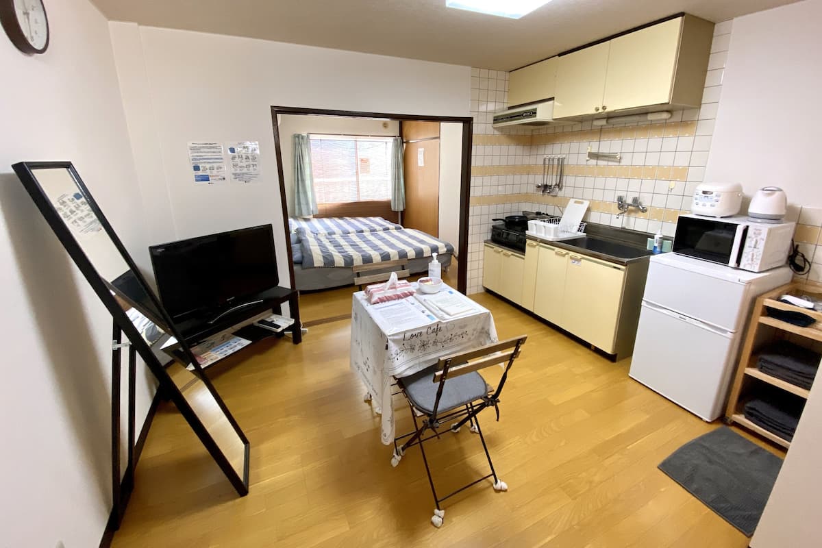 Appartamento (305) | 1 camera, con arredamento individuale, ferro/asse da stiro