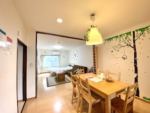 Apartment (201) | In-room dining - NOMAD Take Five (Matsudo)