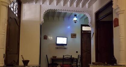 Zwina Appart, A Small, Cozy Family Nest