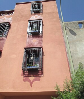 Apartment, 2 Bedrooms, Smoking, Balcony | Exterior