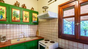 Appartement | Cuisine privée | Réfrigérateur, four, plaque de cuisson, cafetiÚre/bouilloire