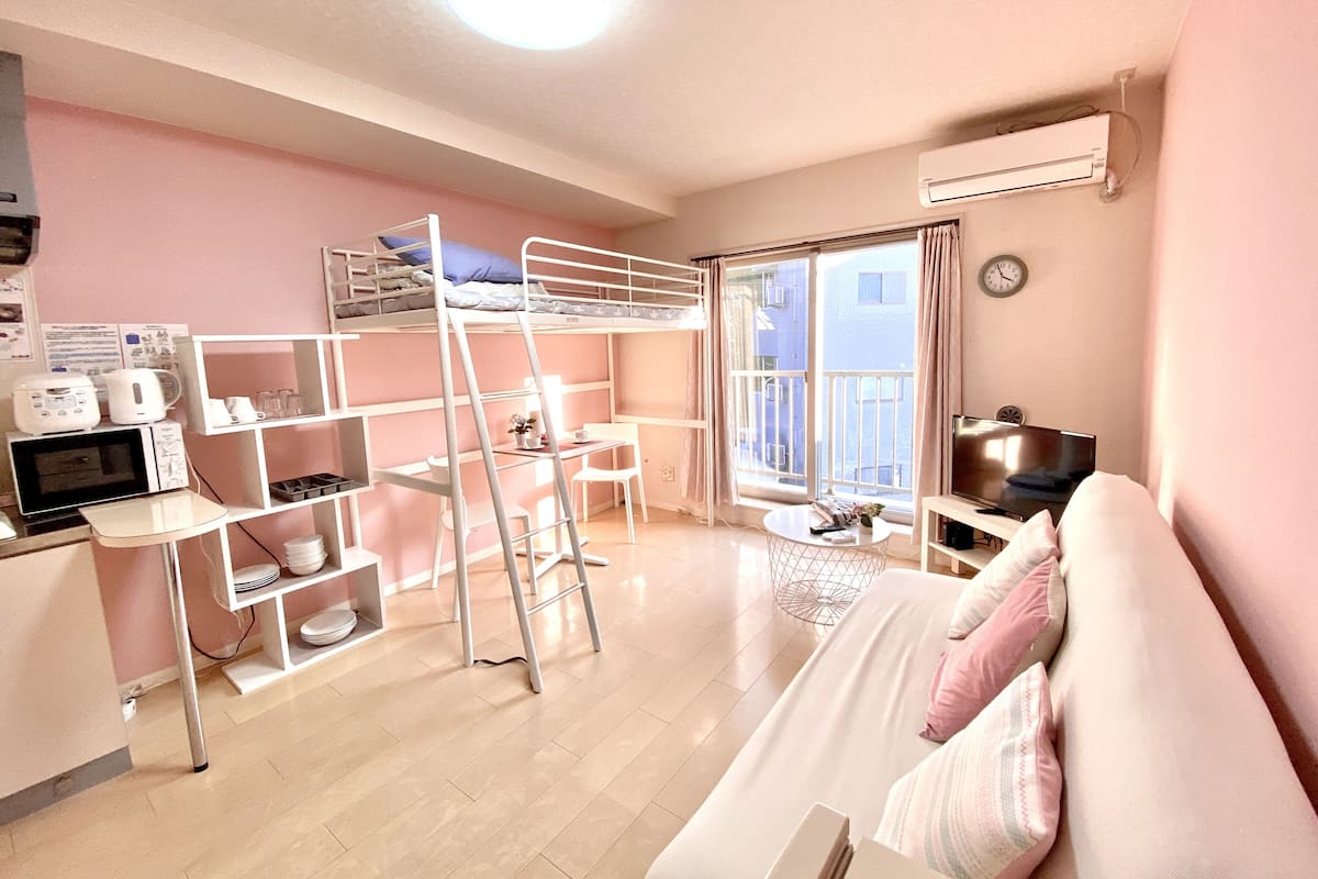 Căn hộ (3D) | 1 phòng ngủ, bàn ủi/dụng cụ ủi quần áo