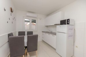 Apartment (A1) | Private kitchen