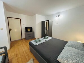 アパートメント (A3) | 3 室のベッドルーム、WiFi (無料)