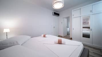 Apartment (A2) | 2 bedrooms, in-room safe, free WiFi