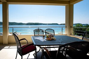 Terrace/patio - Apartments Ivana (Rab)