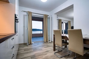 Cuisine privée | Réfrigérateur, four, plaque de cuisson, lave-vaisselle