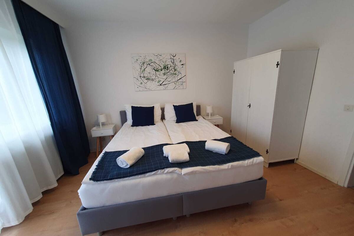 Double Room, Non Smoking, Lake View