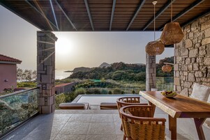 Vila superluxo, 2 quartos, piscina particular, vista para o mar | Vista do quarto