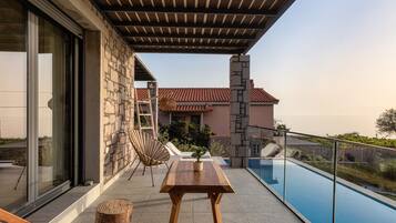 Luxury Villa, 2 Bedrooms, Private Pool, Sea View