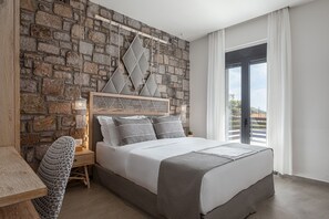 Villa de lujo, 2 habitaciones, piscina privada, vistas al mar | 2 dormitorios, ropa de cama de alta calidad, caja fuerte